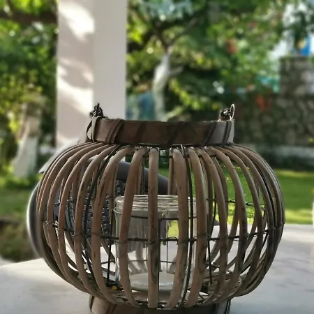 Nely's Luxury Апартаменты *