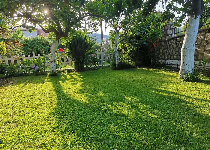 Nely's Luxury Apartment *