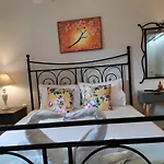 Nely's Luxury *